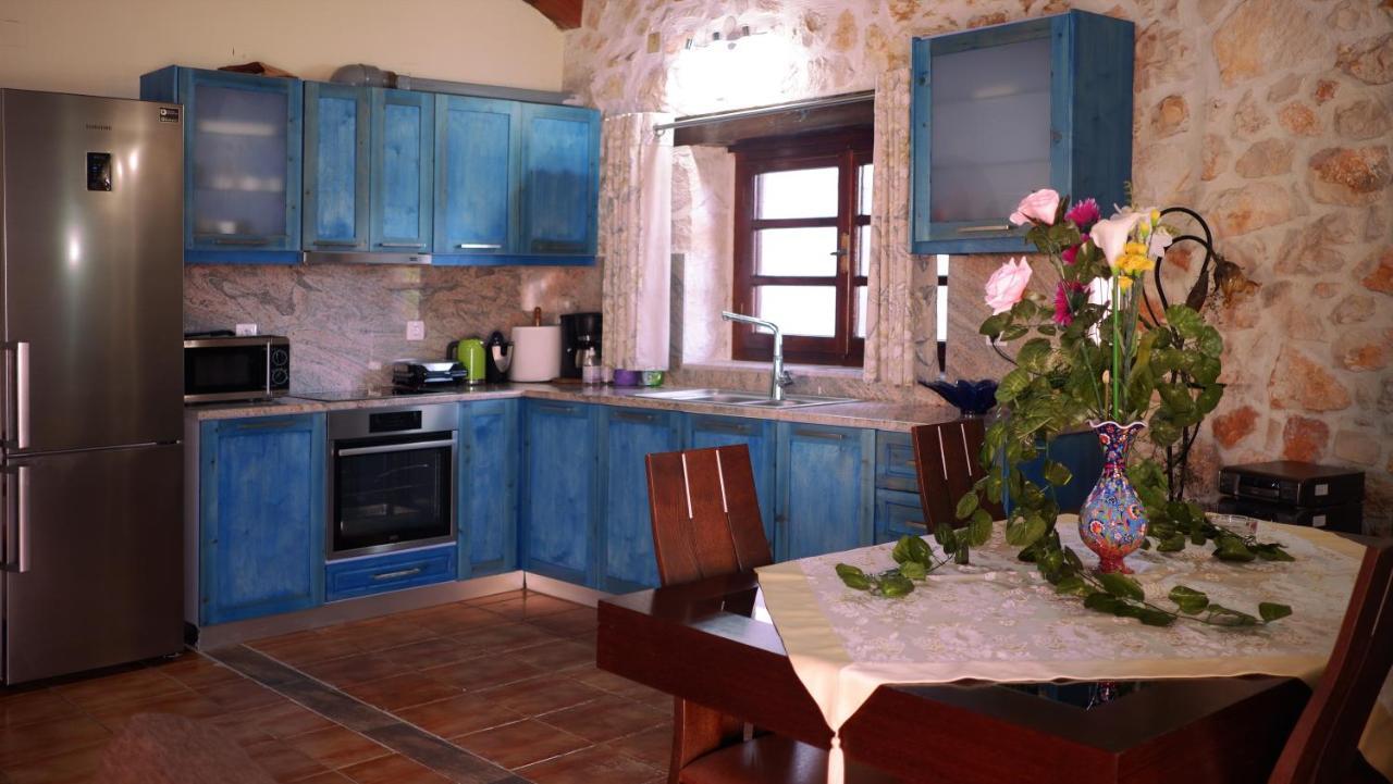 Villa Constantis Kalamaki  Exterior photo